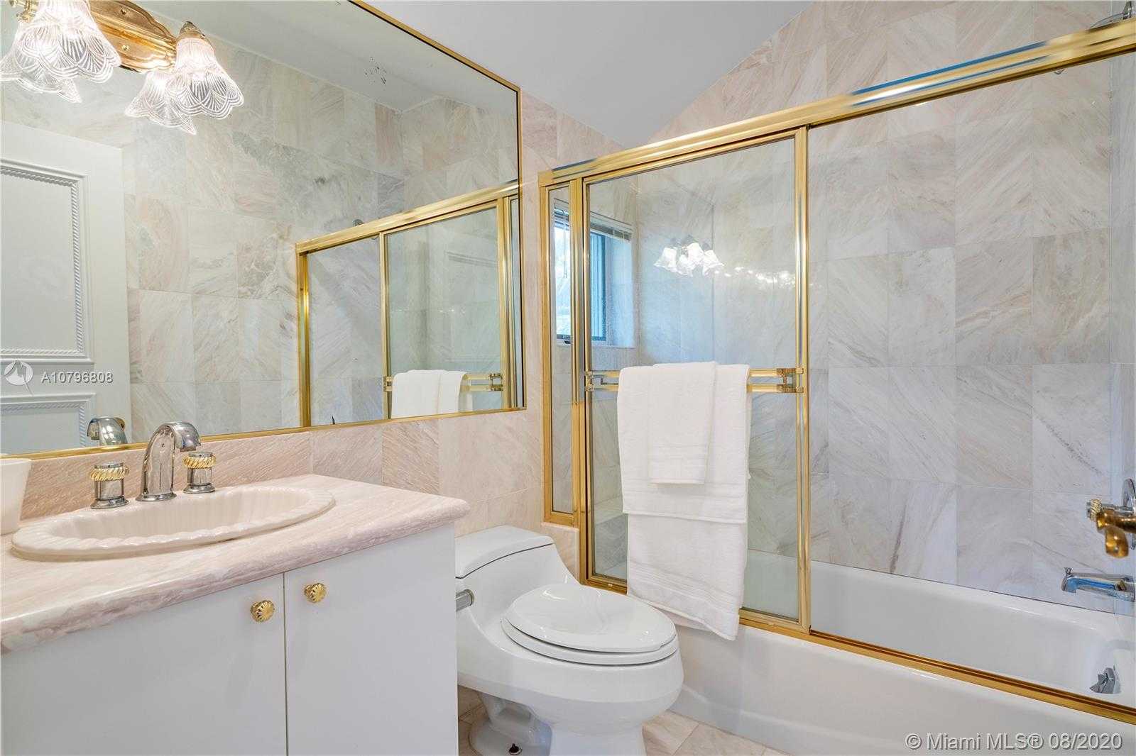 Small Image of 166 BAL BAY DR, Bal Harbour Number 34