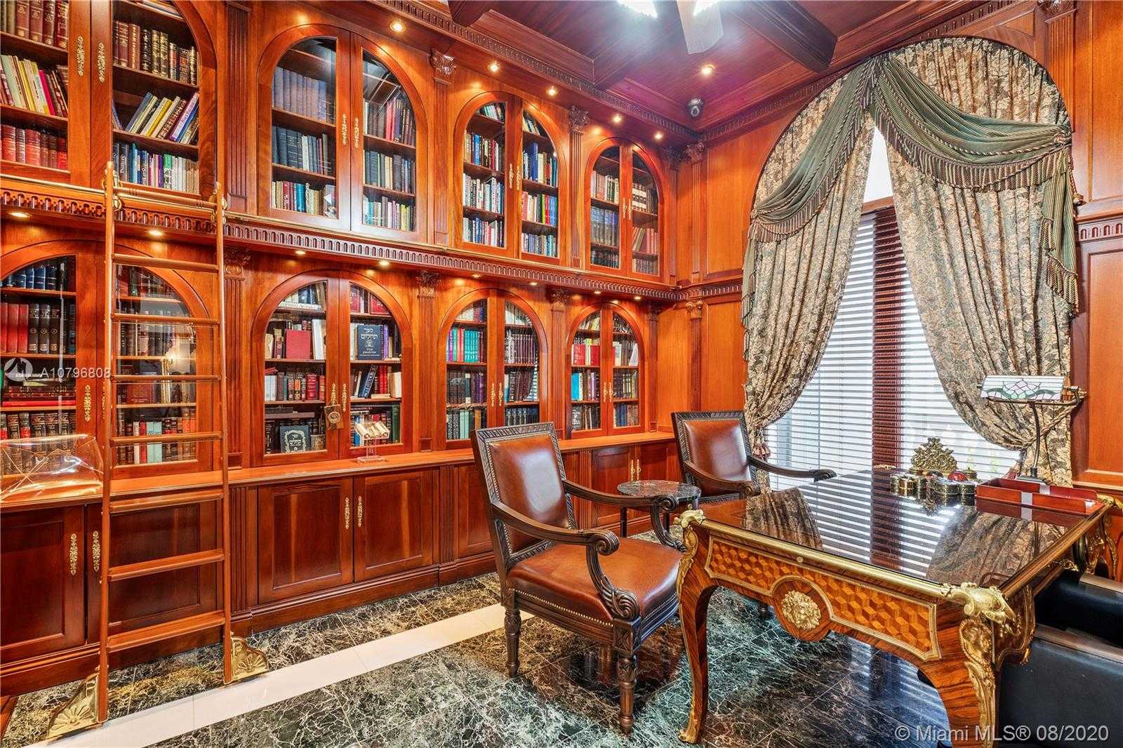 Small Image of 166 BAL BAY DR, Bal Harbour Number 7