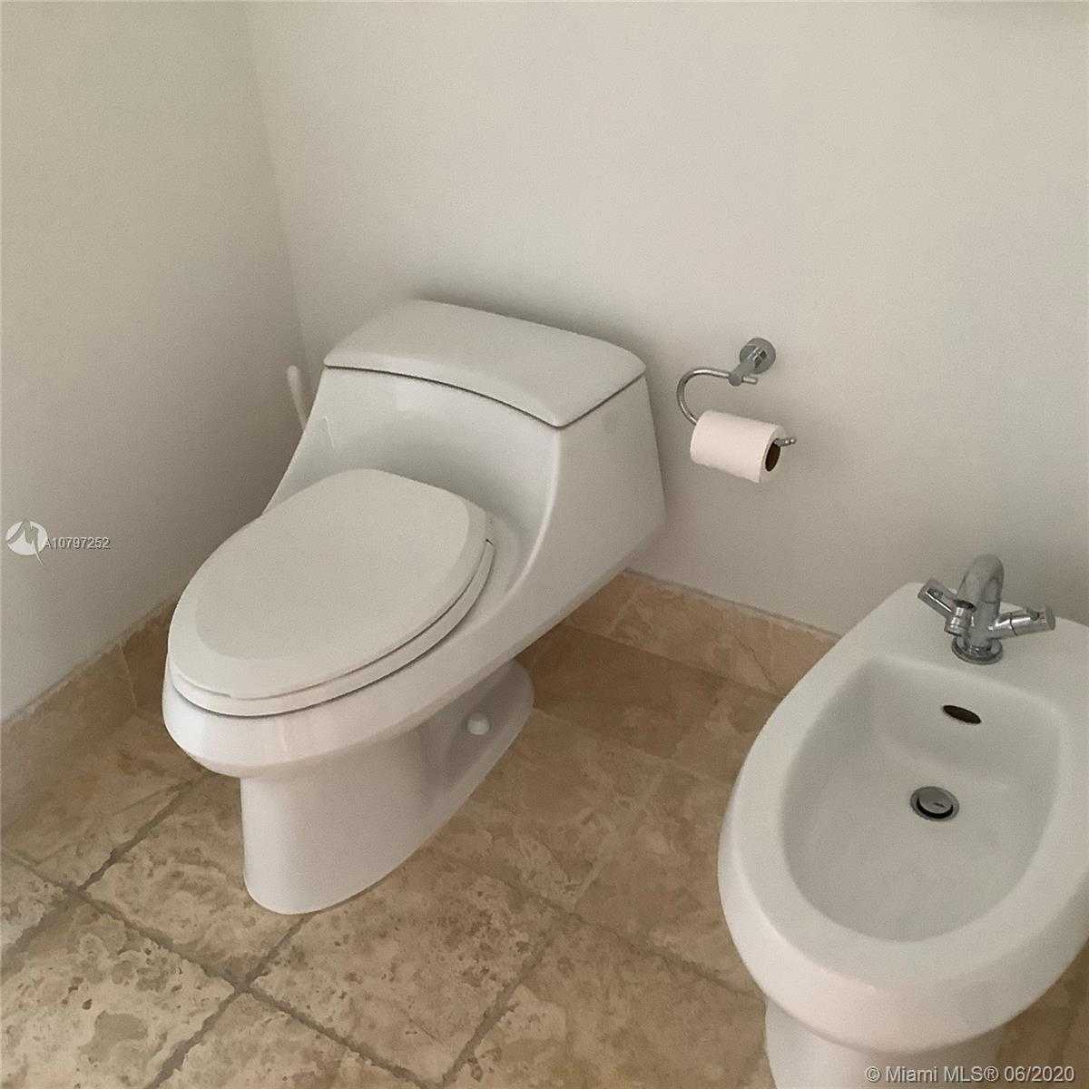 Small Object Image