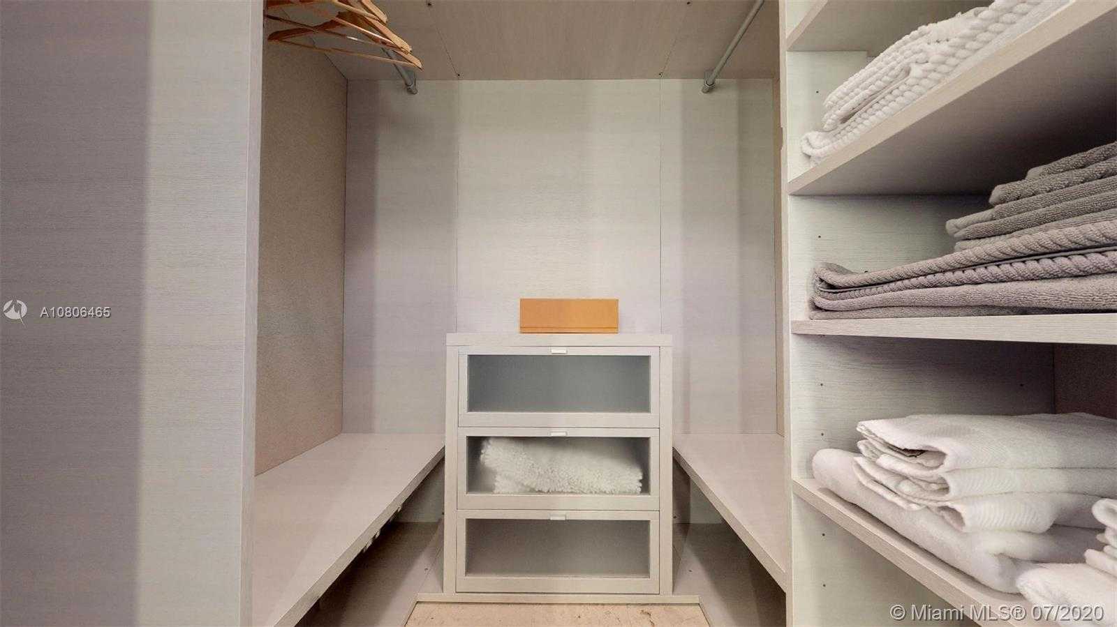 Small Image of 88 SOUTH WEST 7TH ST #4003, Miami Number 24