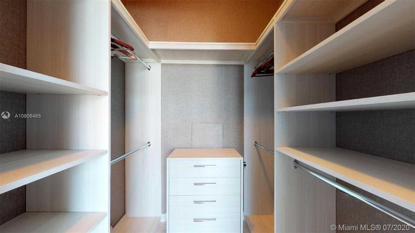Small Image of 88 SOUTH WEST 7TH ST #4003, Miami Number 36