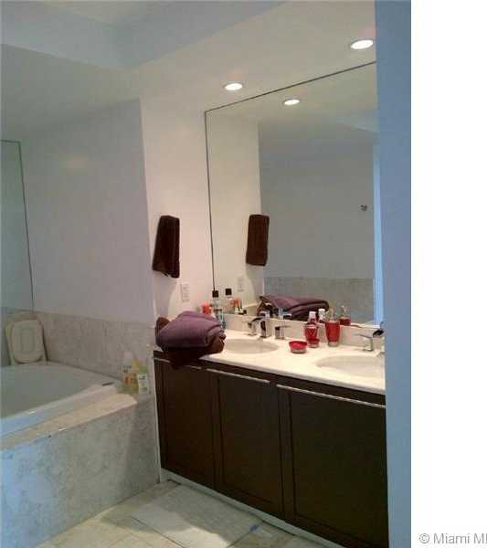 Small Image of 1331 BRICKELL BAY DR #4203, Miami Number 18
