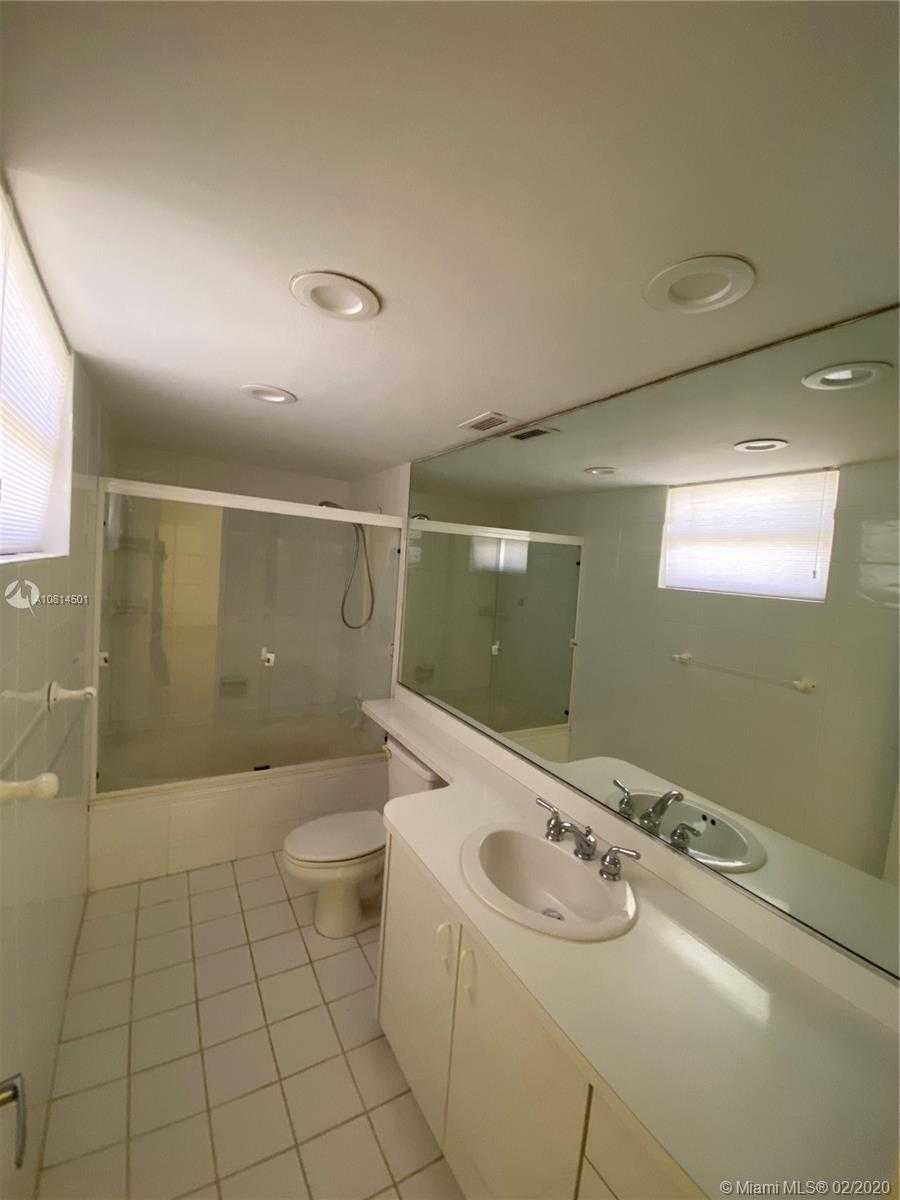 Small Image of 10185 COLLINS AVE #1105, Bal Harbour Number 8