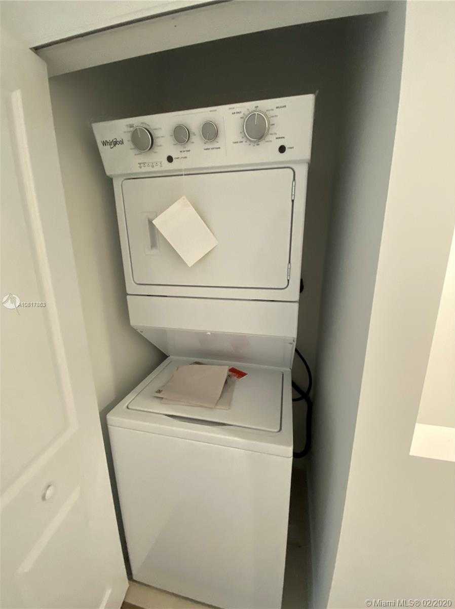 Small Object Image