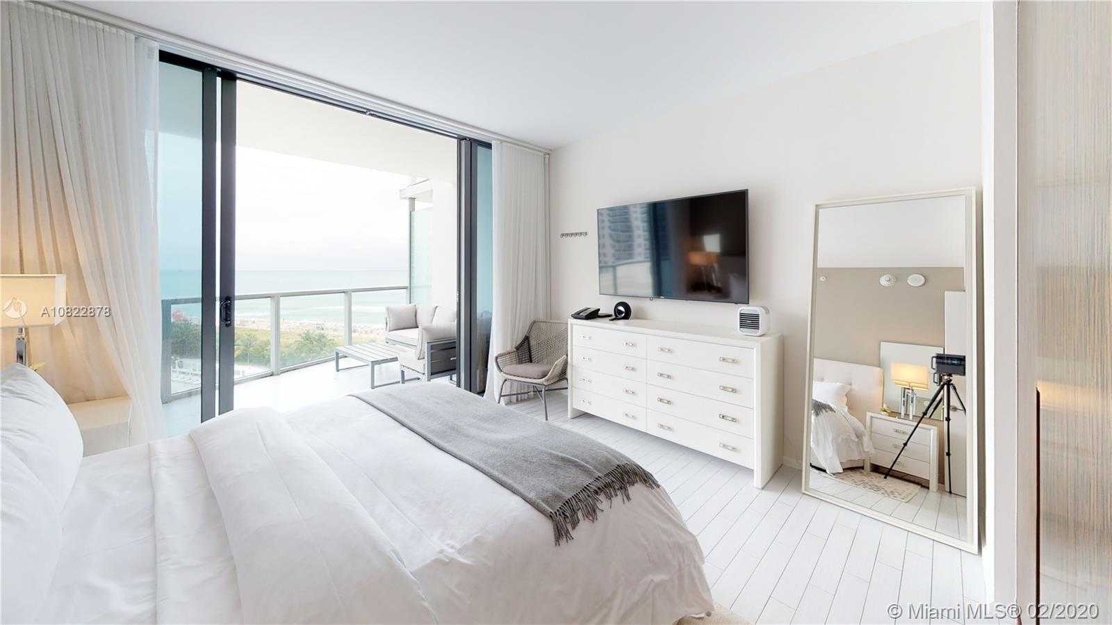 Small Image of 2201 COLLINS AV #915/913, Miami Beach Number 5
