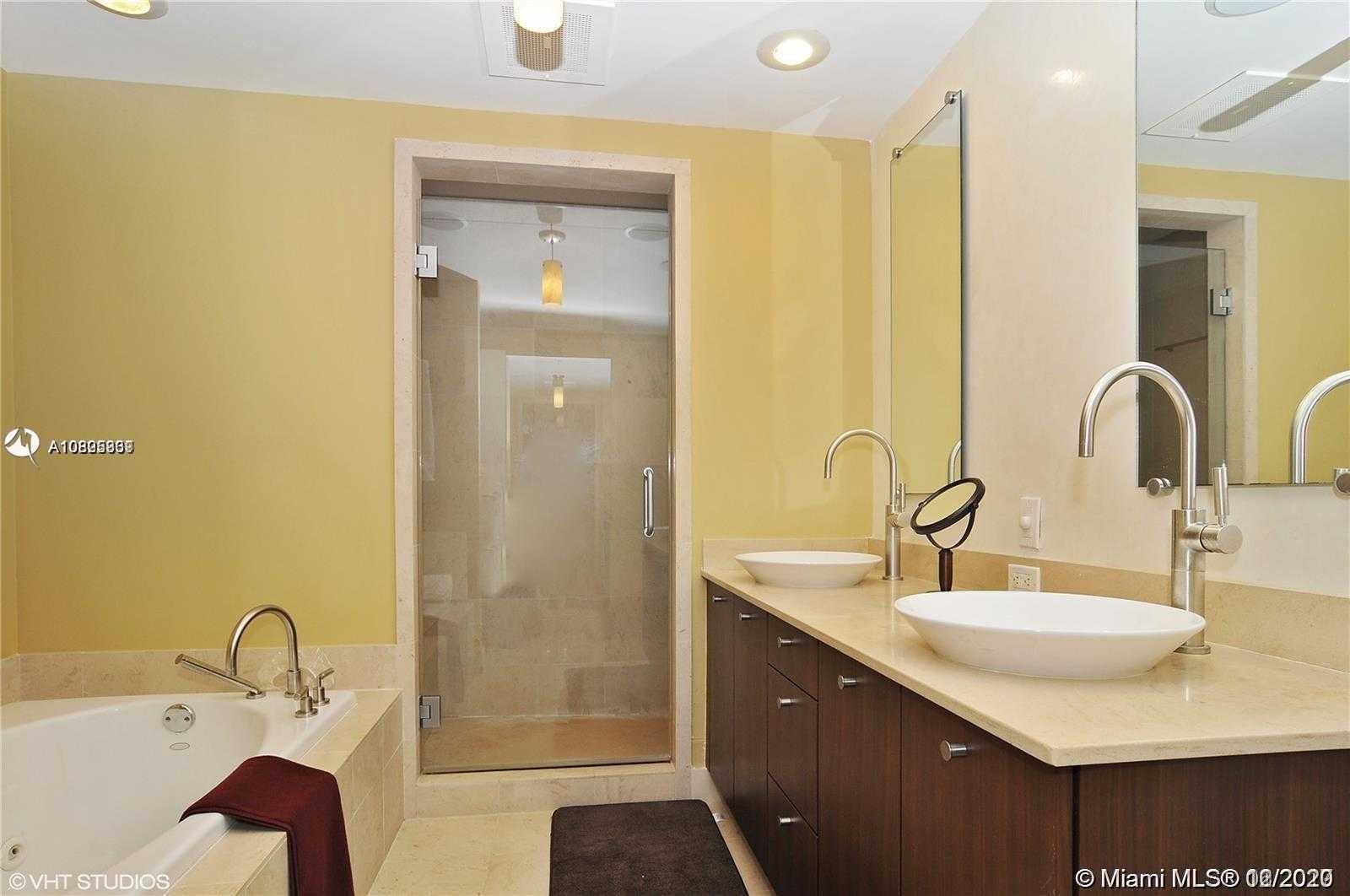 Small Image of 3801 COLLINS AVE #602, Miami Beach Number 10