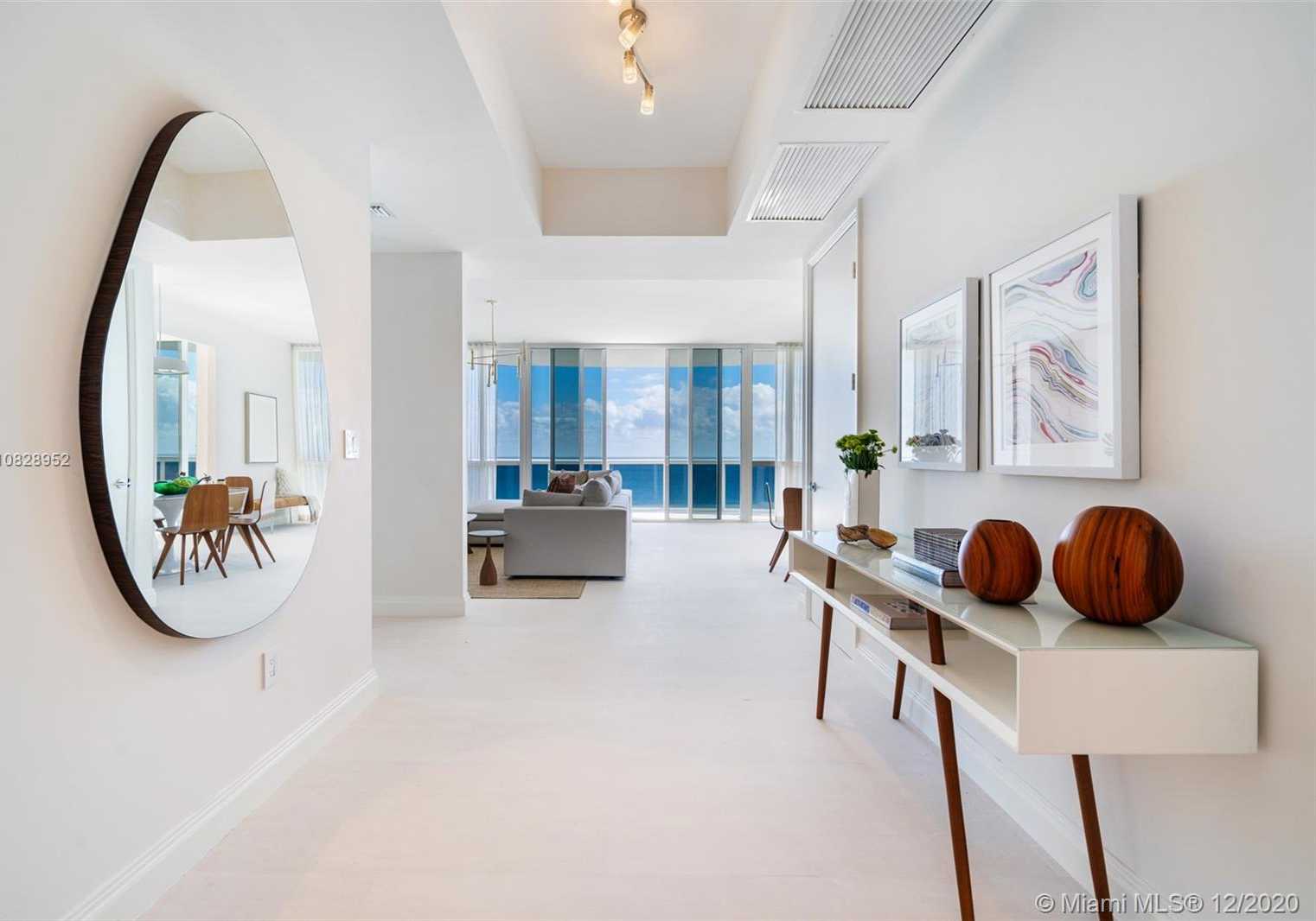 Small Image of 15901 COLLINS AVE #1601, Sunny Isles Beach Number 2