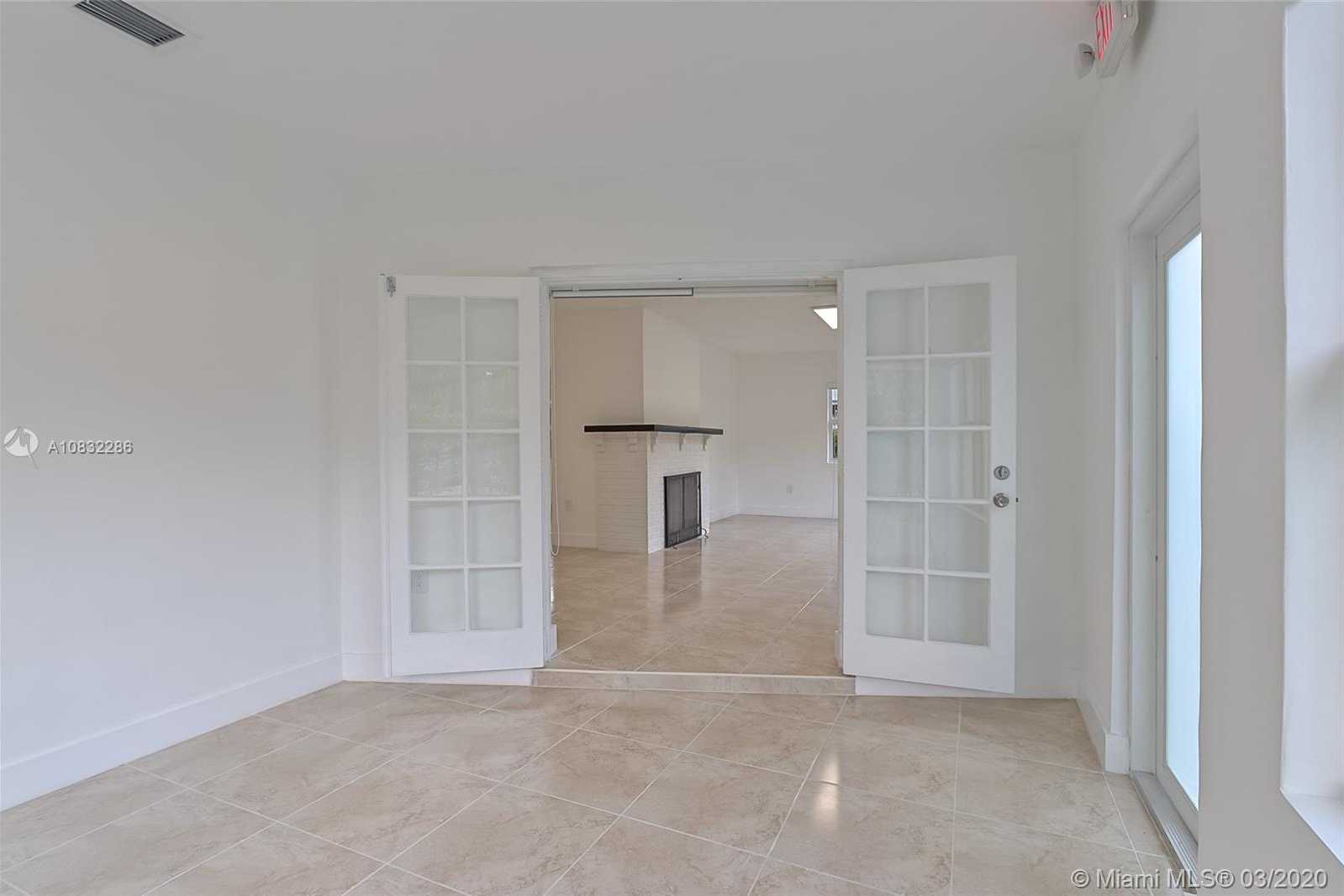 Small Image of 1322 SOUTH EAST 1ST AVE, Fort Lauderdale Number 12