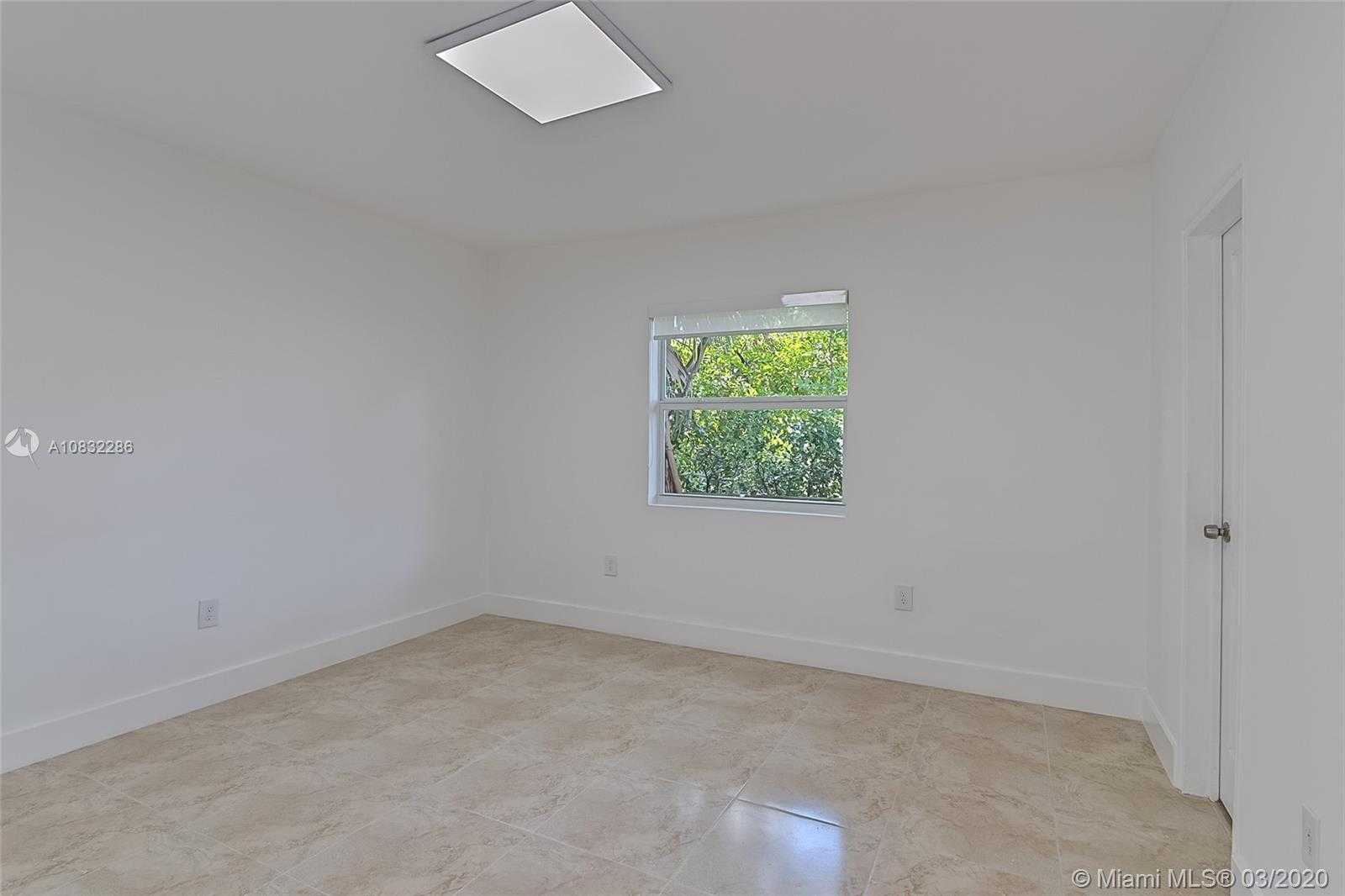 Small Image of 1322 SOUTH EAST 1ST AVE, Fort Lauderdale Number 16