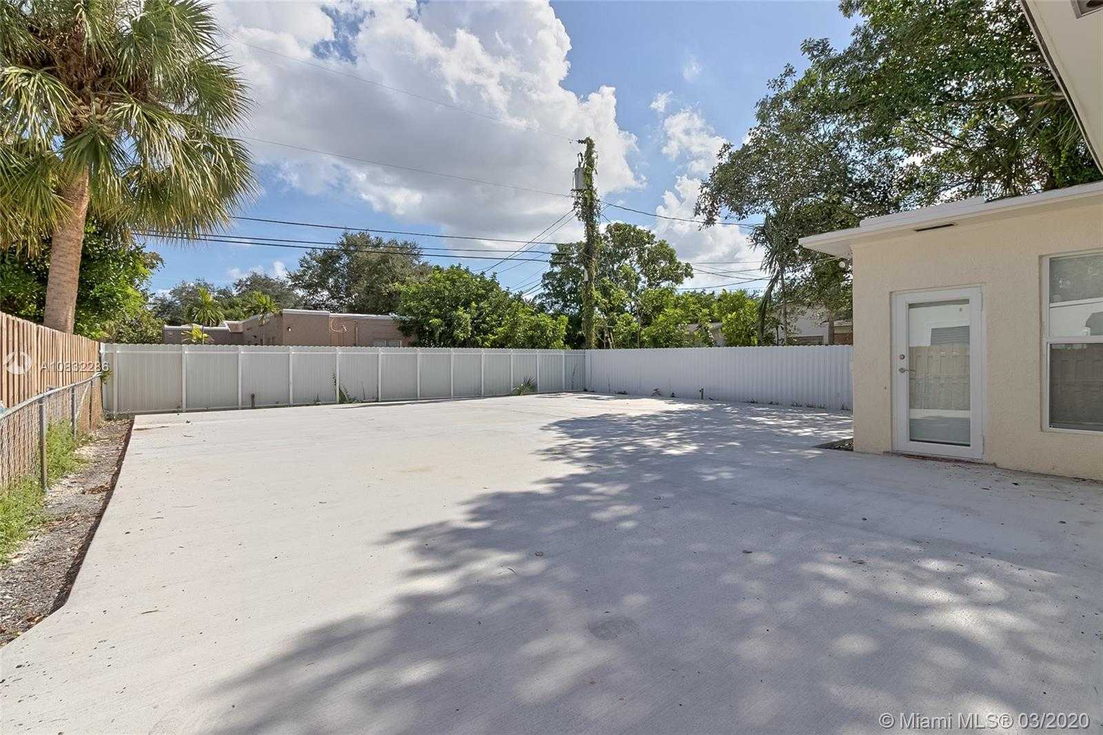 Small Image of 1322 SOUTH EAST 1ST AVE, Fort Lauderdale Number 27