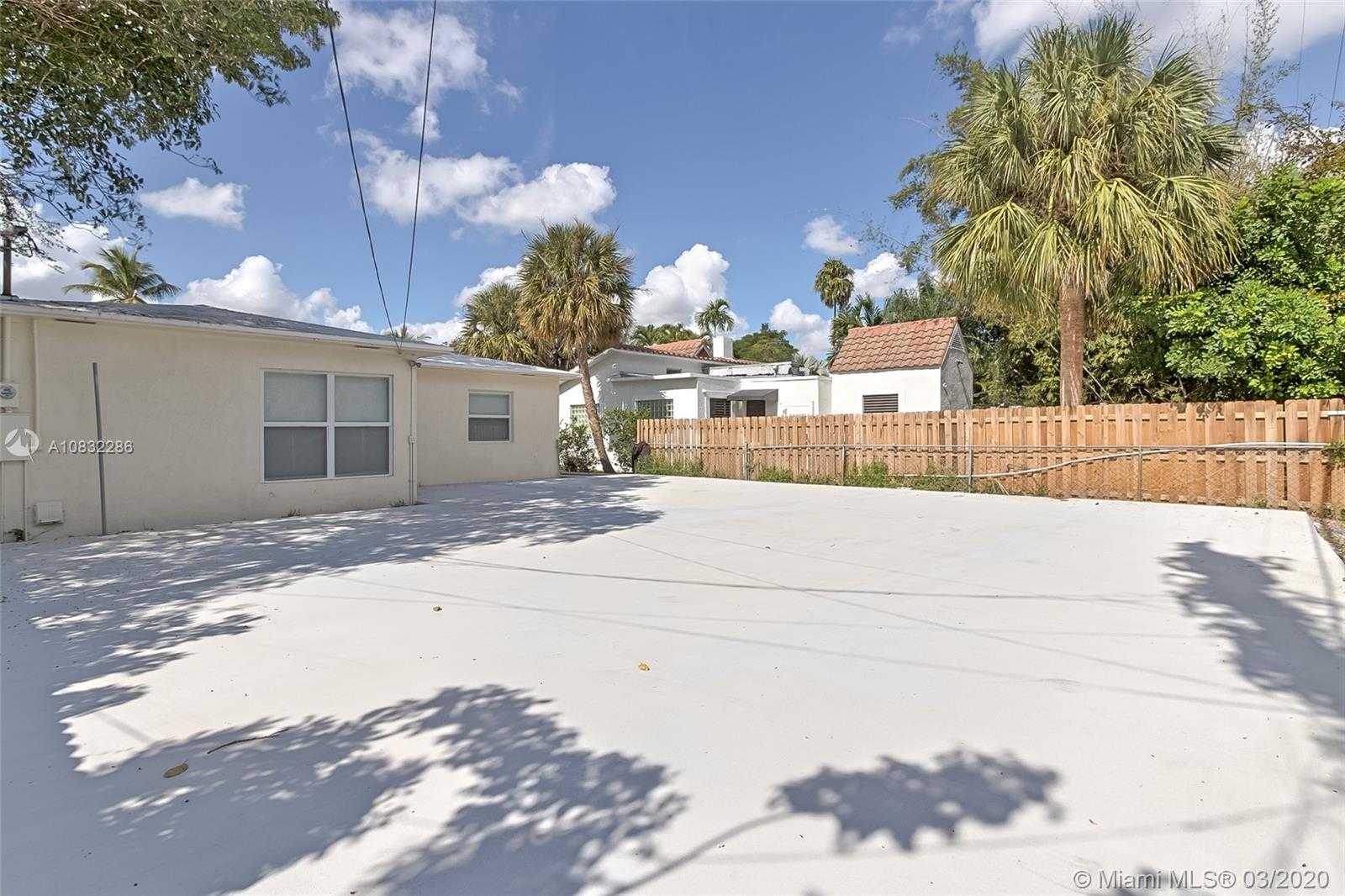 Small Image of 1322 SOUTH EAST 1ST AVE, Fort Lauderdale Number 29