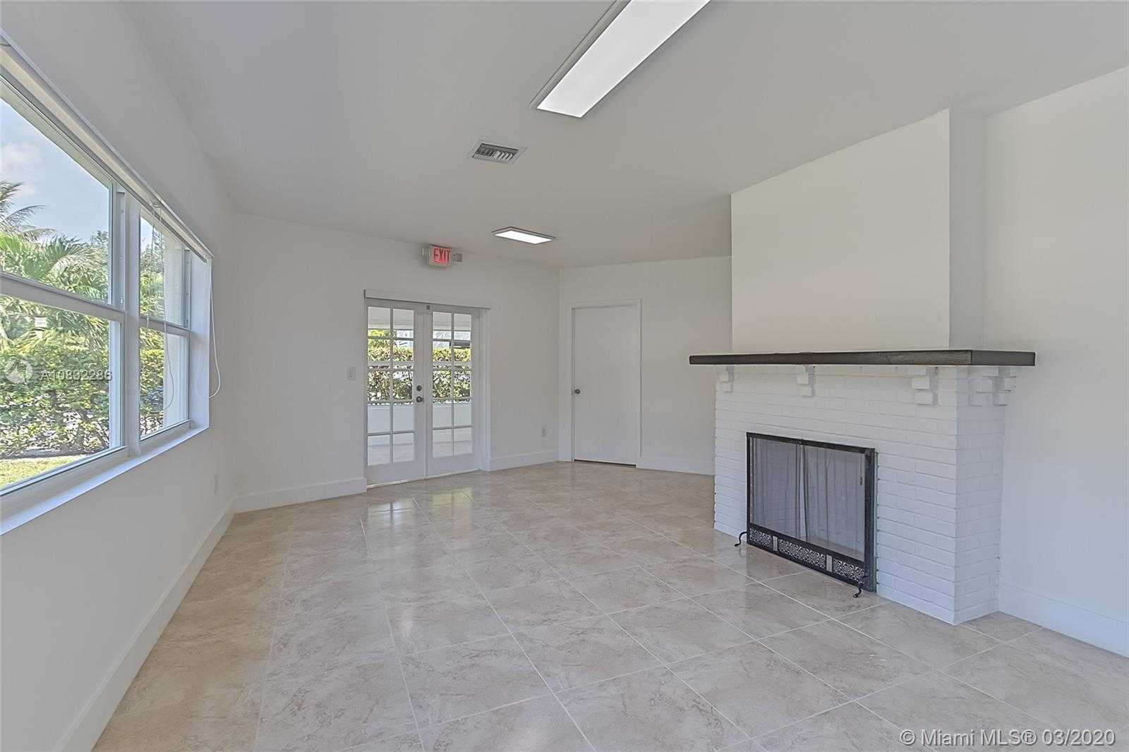 Small Image of 1322 SOUTH EAST 1ST AVE, Fort Lauderdale Number 4