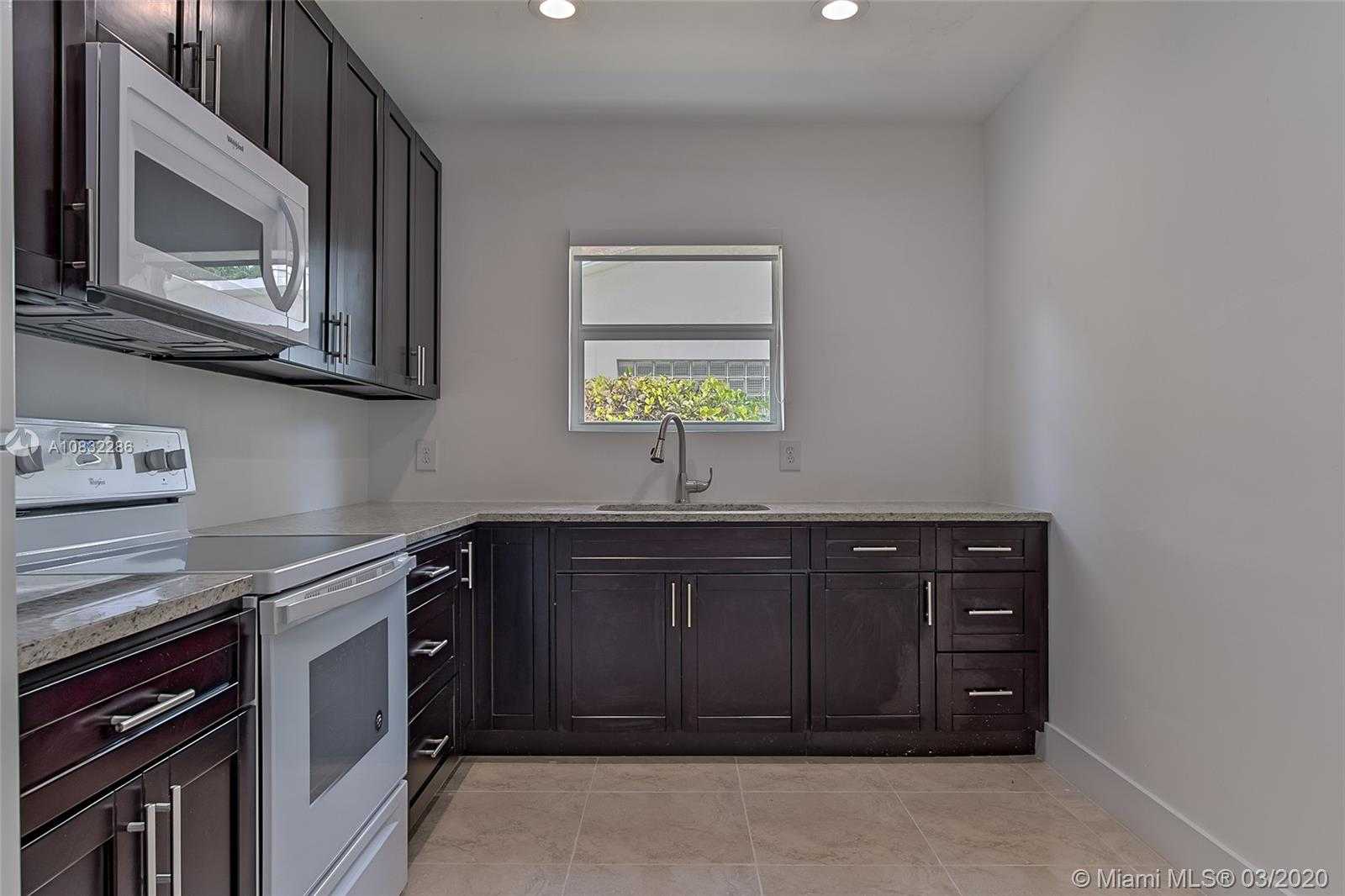 Small Image of 1322 SOUTH EAST 1ST AVE, Fort Lauderdale Number 8