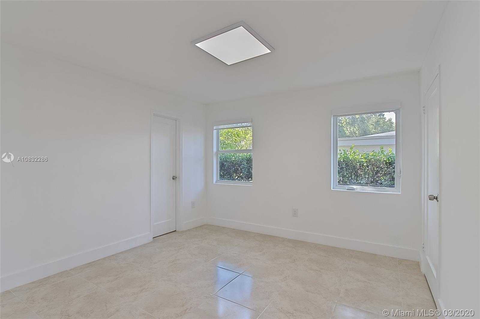 Small Image of 1322 SOUTH EAST 1ST AVE, Fort Lauderdale Number 9