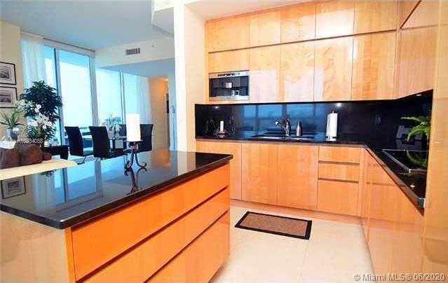 Small Image of 50 SOUTH POINTE DR #2103, Miami Beach Number 26