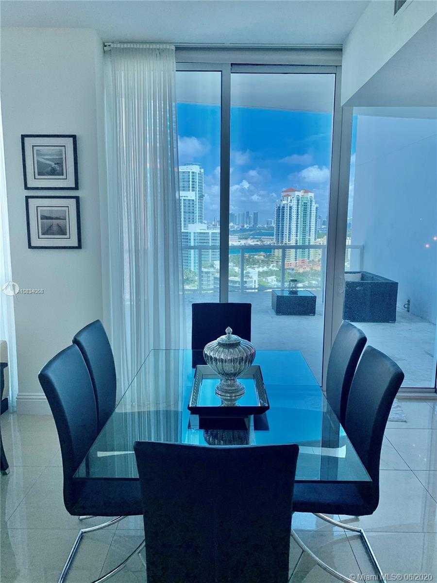 Small Image of 50 SOUTH POINTE DR #2103, Miami Beach Number 34