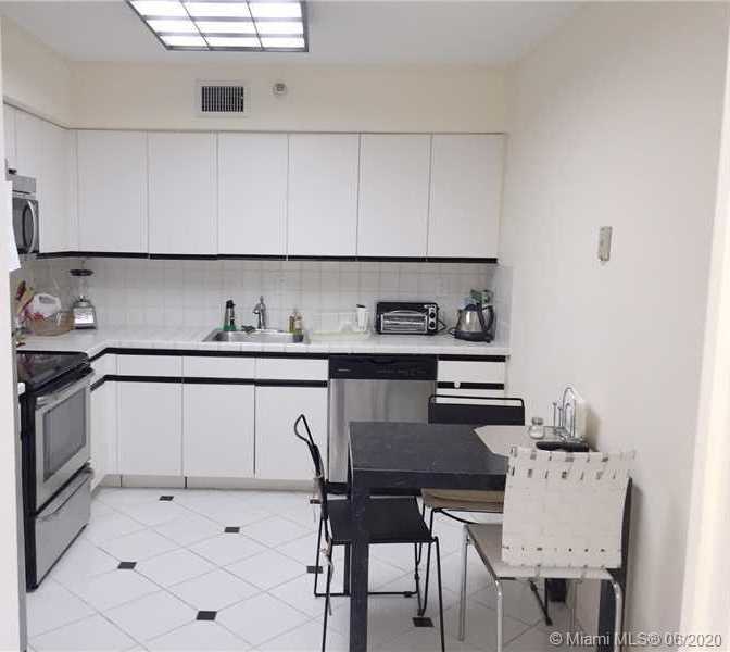 Small Image of 3530 MYSTIC POINTE DR #1708, Aventura Number 10