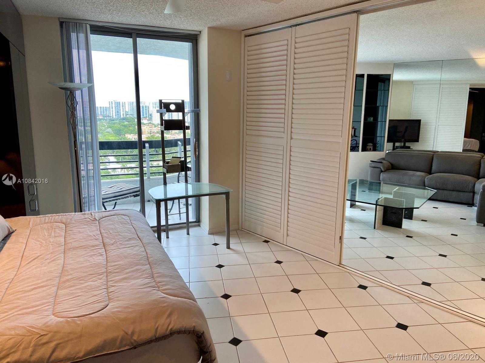 Small Image of 3530 MYSTIC POINTE DR #1708, Aventura Number 15