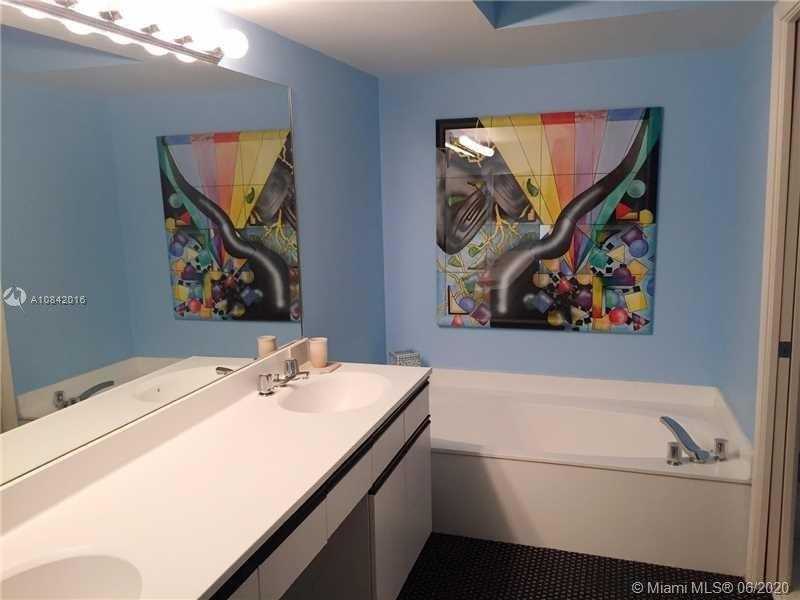 Small Image of 3530 MYSTIC POINTE DR #1708, Aventura Number 19