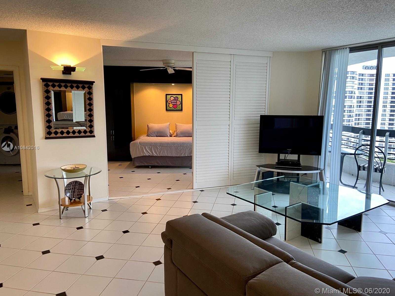 Small Image of 3530 MYSTIC POINTE DR #1708, Aventura Number 4