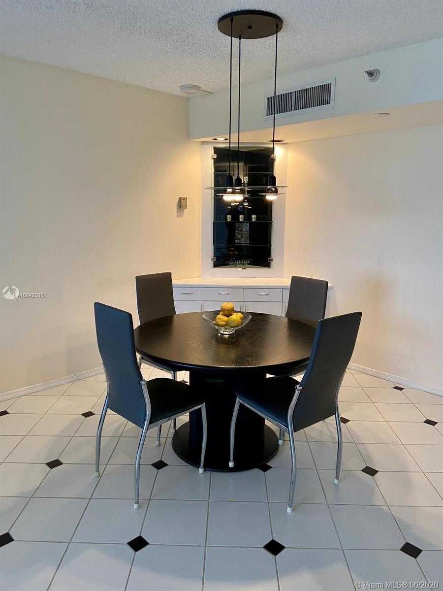 Small Image of 3530 MYSTIC POINTE DR #1708, Aventura Number 7