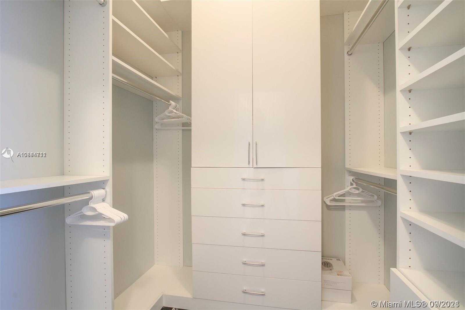 Small Image of 17121 COLLINS AVE #4404, Sunny Isles Beach Number 8