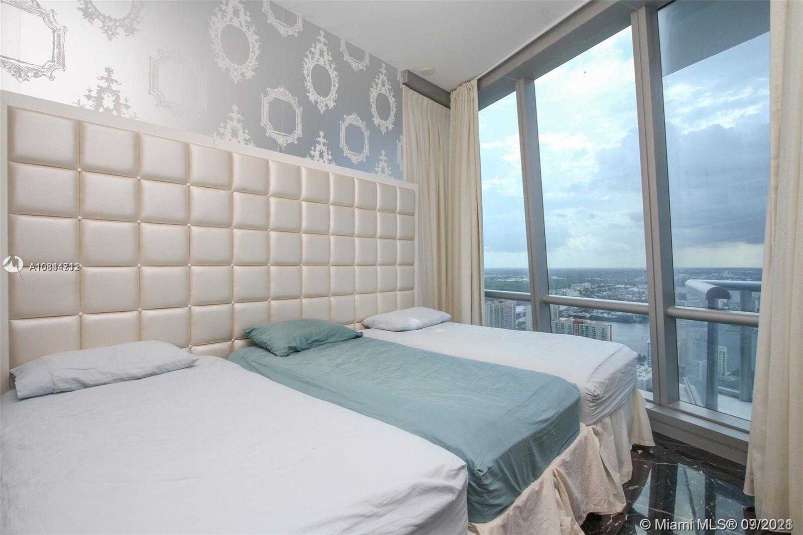 Small Image of 17121 COLLINS AVE #4404, Sunny Isles Beach Number 9