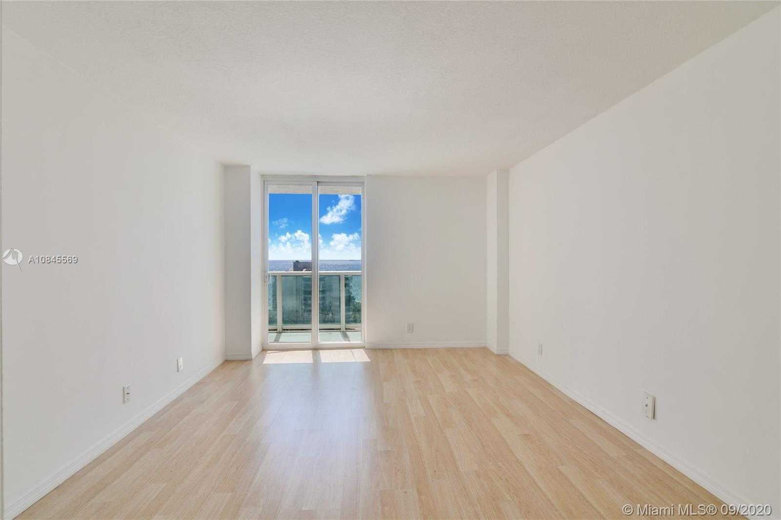 Small Image of 100 BAYVIEW DR #1209, Sunny Isles Beach Number 6