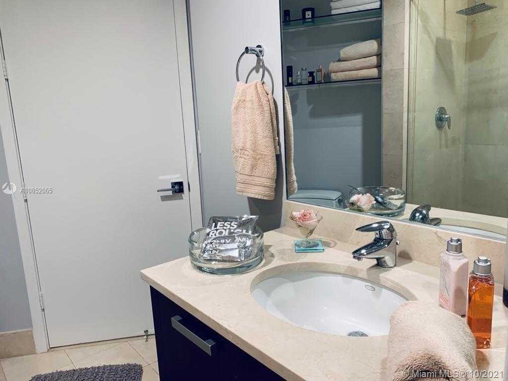 Small Image of 18101 COLLINS AVE #1508, Sunny Isles Beach Number 23