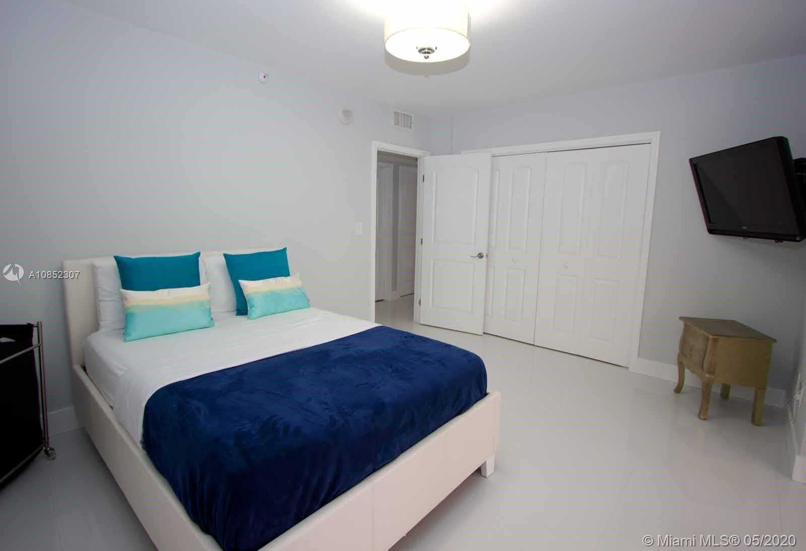 Small Image of 10175 Collins Ave, Bal Harbour, FL 33154, USA Number 17