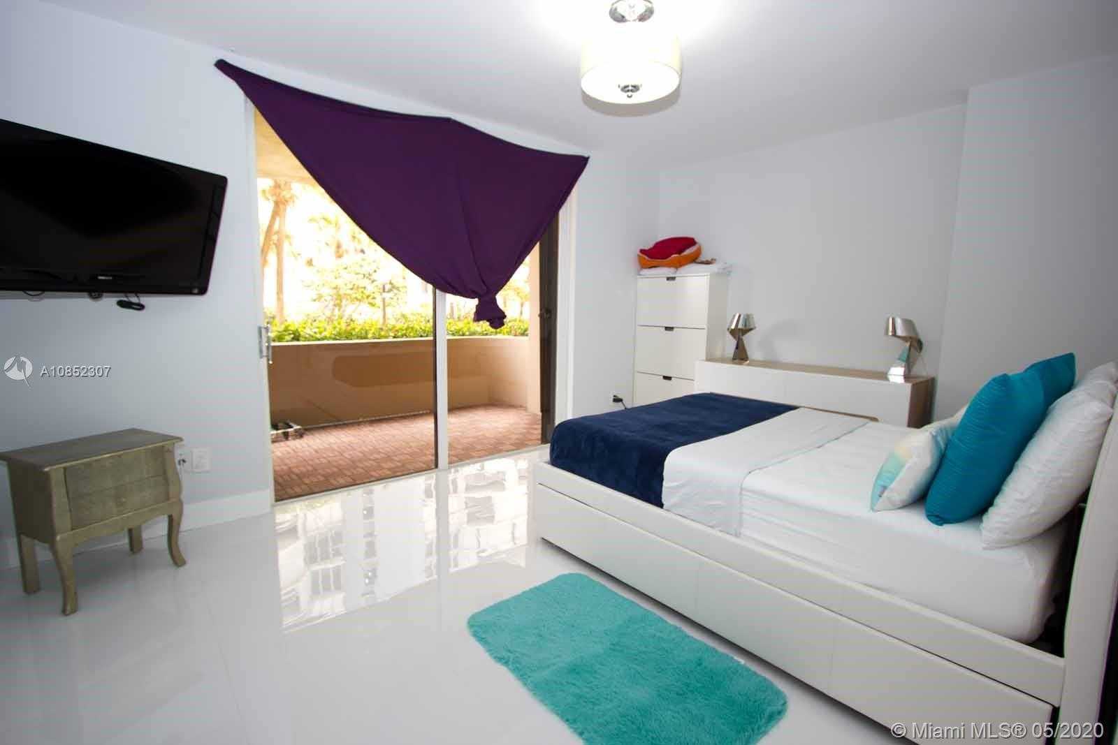 Small Image of 10175 Collins Ave, Bal Harbour, FL 33154, USA Number 19