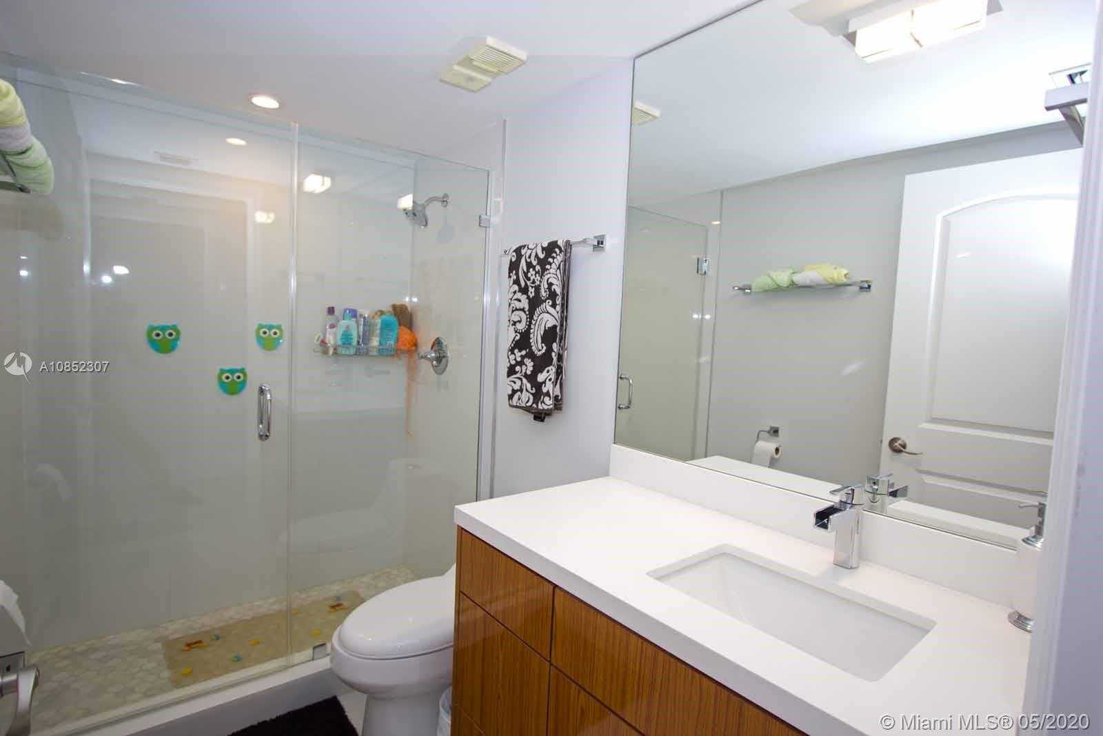 Small Image of 10175 Collins Ave, Bal Harbour, FL 33154, USA Number 20