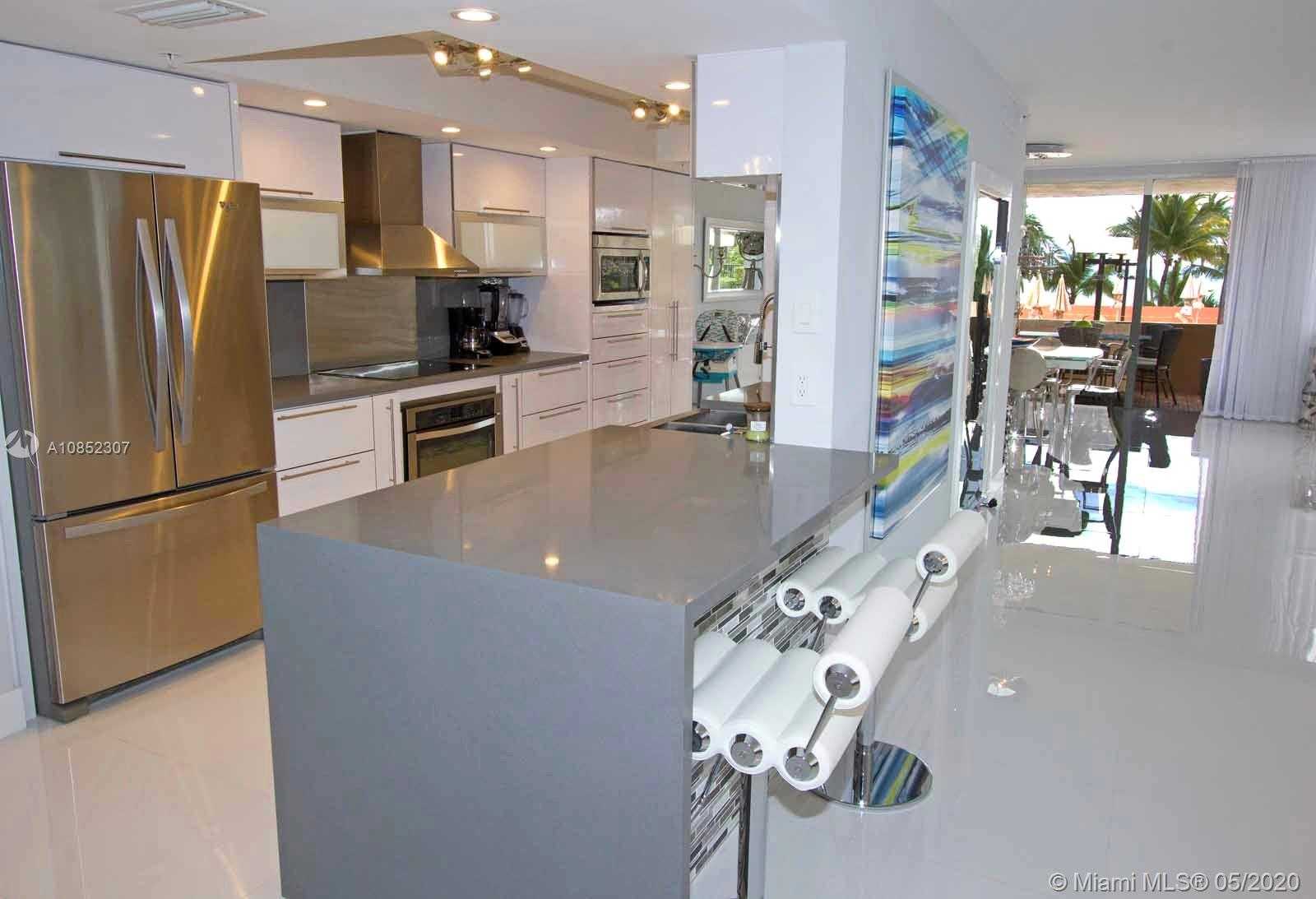 Small Image of 10175 Collins Ave, Bal Harbour, FL 33154, USA Number 9