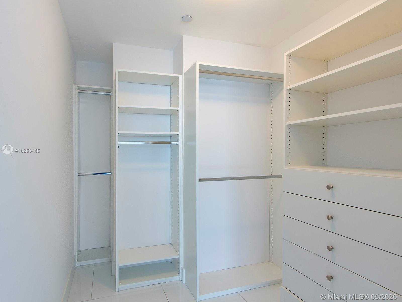 Small Image of 15901 COLLINS AVE #705, Sunny Isles Beach Number 6