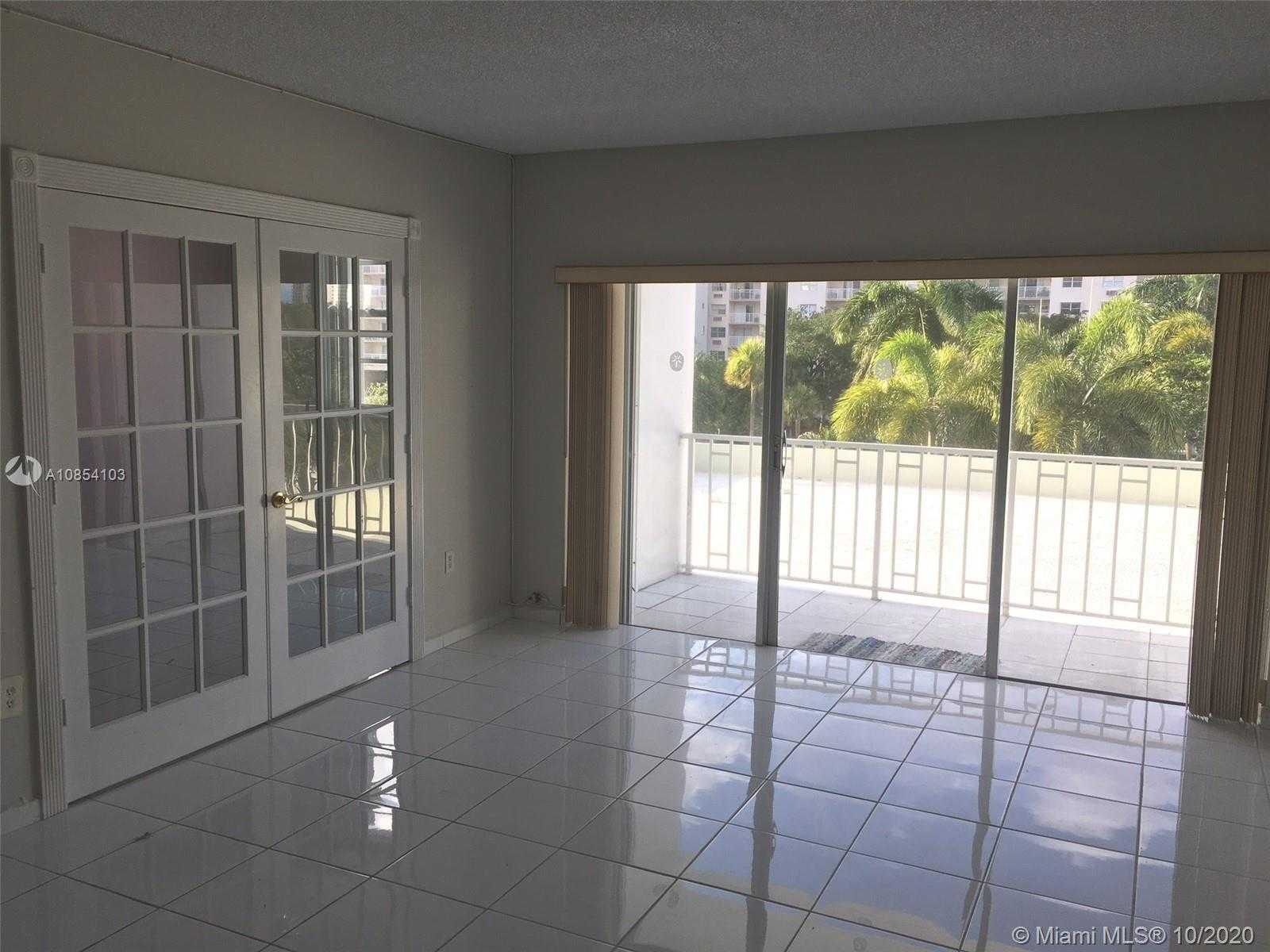 Small Image of 500 BAYVIEW DR #217, Sunny Isles Beach Number 6