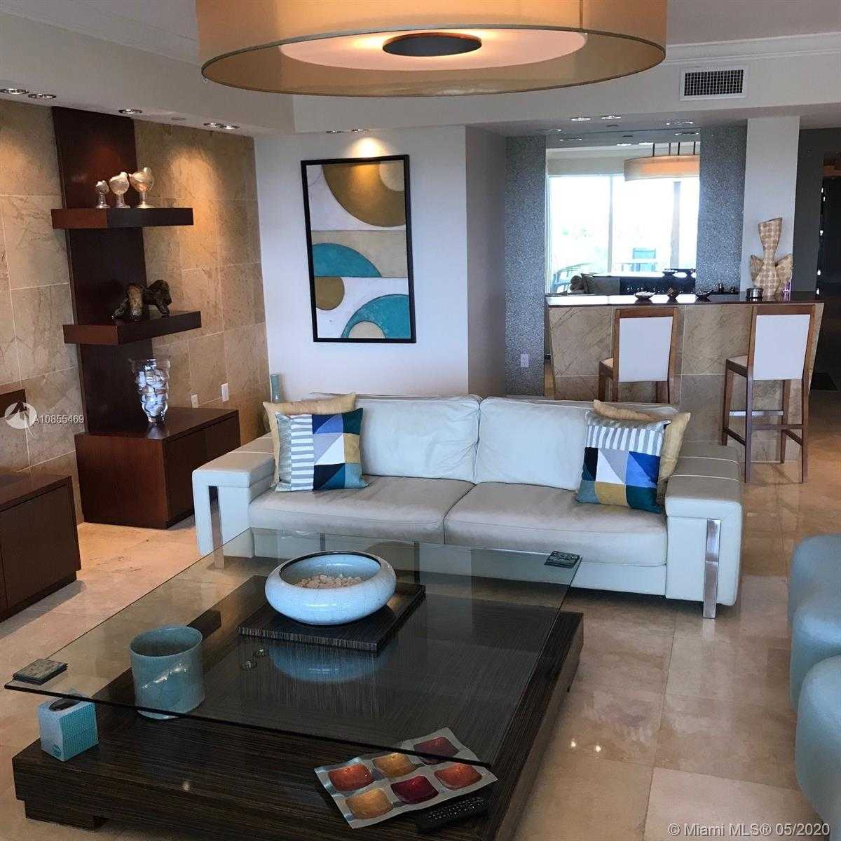 Small Image of 20201 EAST COUNTRY CLUB DR #703, Aventura Number 3
