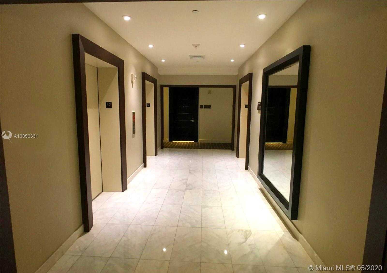 Small Image of 200 BISCAYNE BOULEVARD WAY #4314, Miami Number 6
