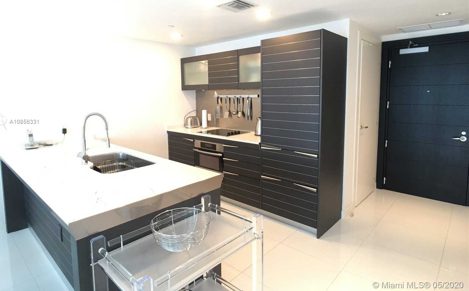 Small Image of 200 BISCAYNE BOULEVARD WAY #4314, Miami Number 9