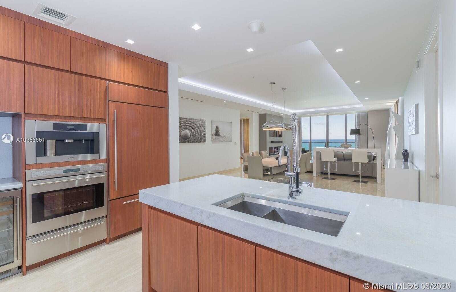 Small Image of 9705 COLLINS #1704, Bal Harbour Number 16