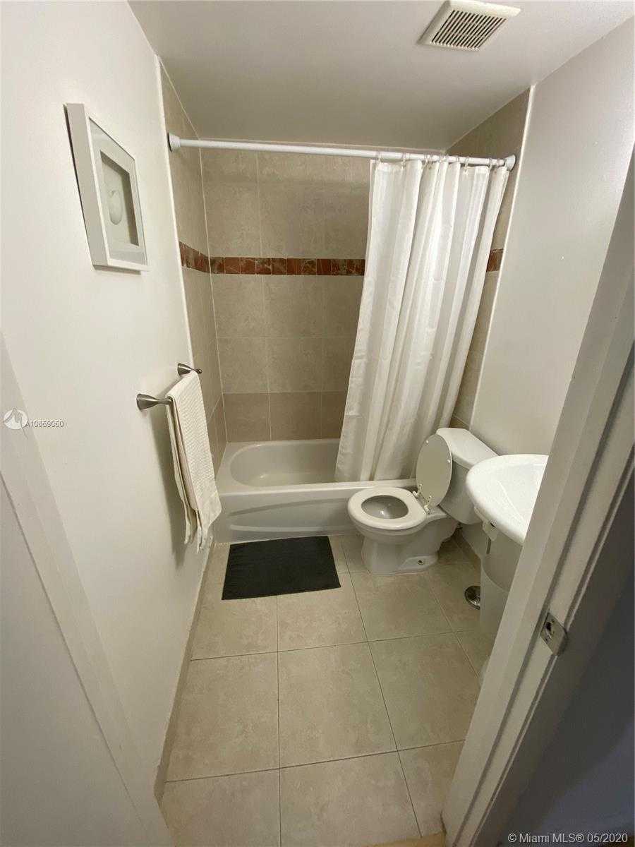 Small Image of 1342 DREXEL AVE #205, Miami Beach Number 11