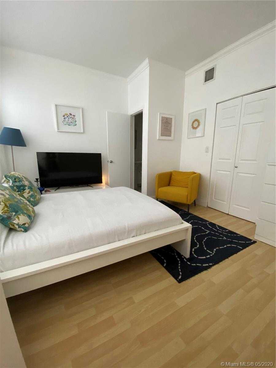 Small Image of 1342 DREXEL AVE #205, Miami Beach Number 12