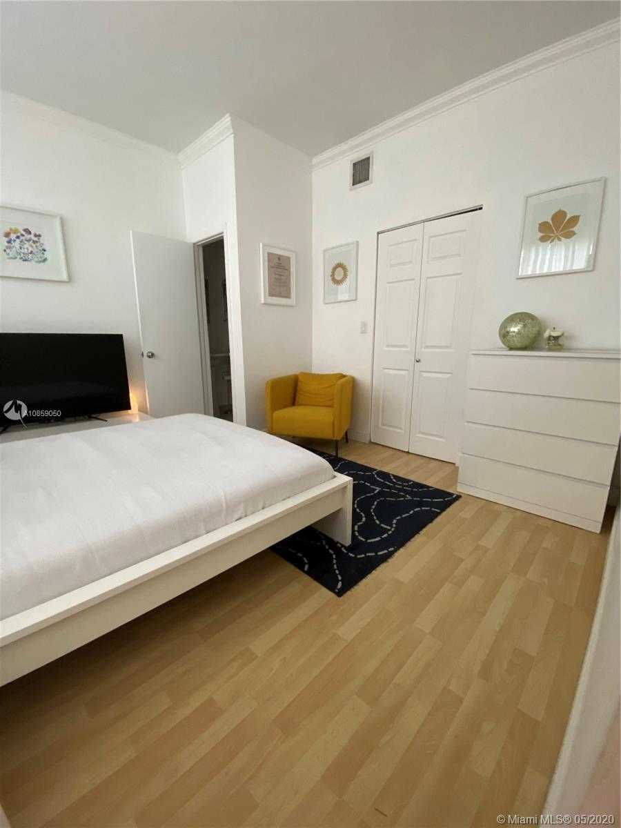 Small Image of 1342 DREXEL AVE #205, Miami Beach Number 13
