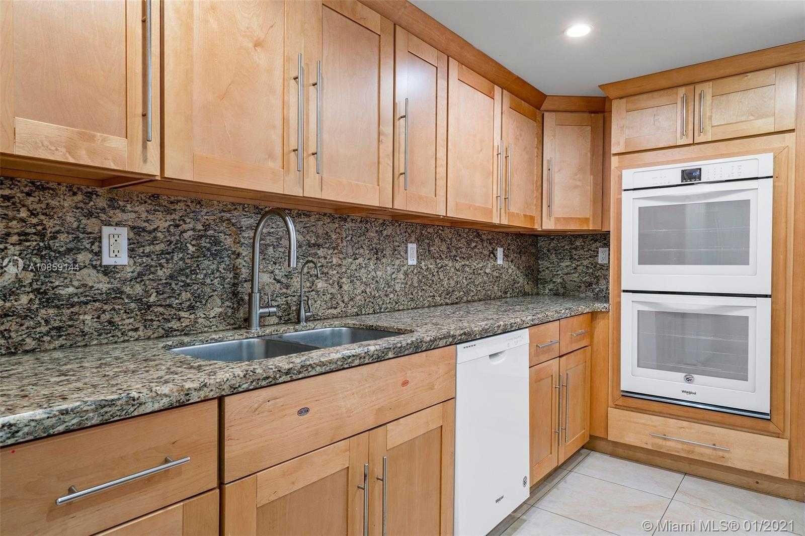 Small Image of 10155 COLLINS AVE #207, Bal Harbour Number 23