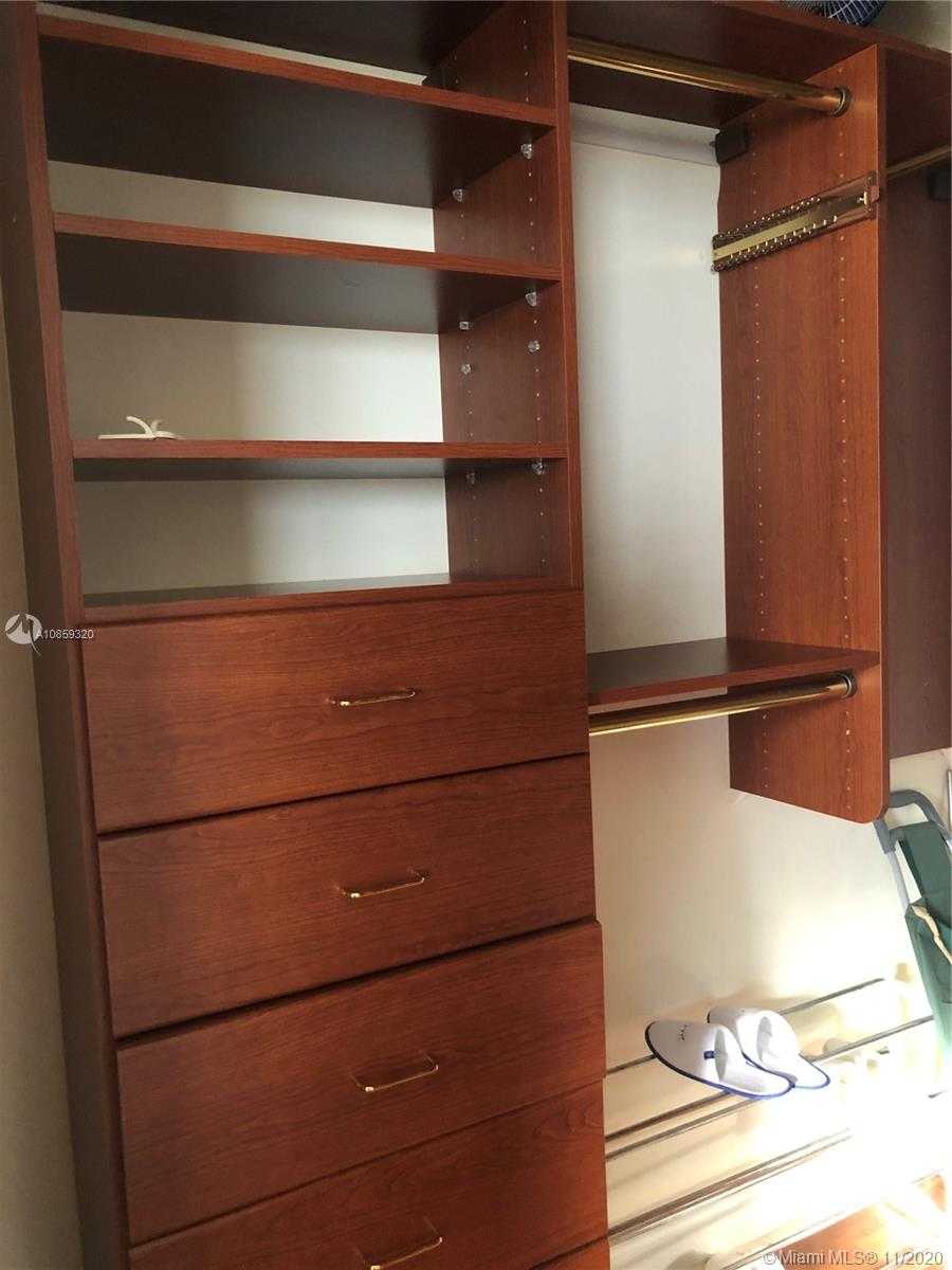 Small Image of 808 BRICKELL KEY DR #2907, Miami Number 11