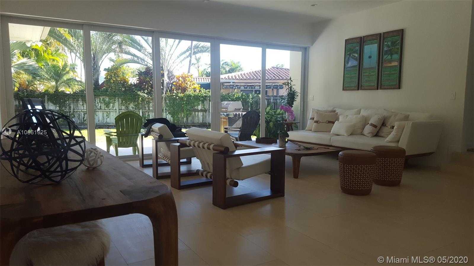 Small Image of 57 SAMANA DRIVE, Miami Number 6