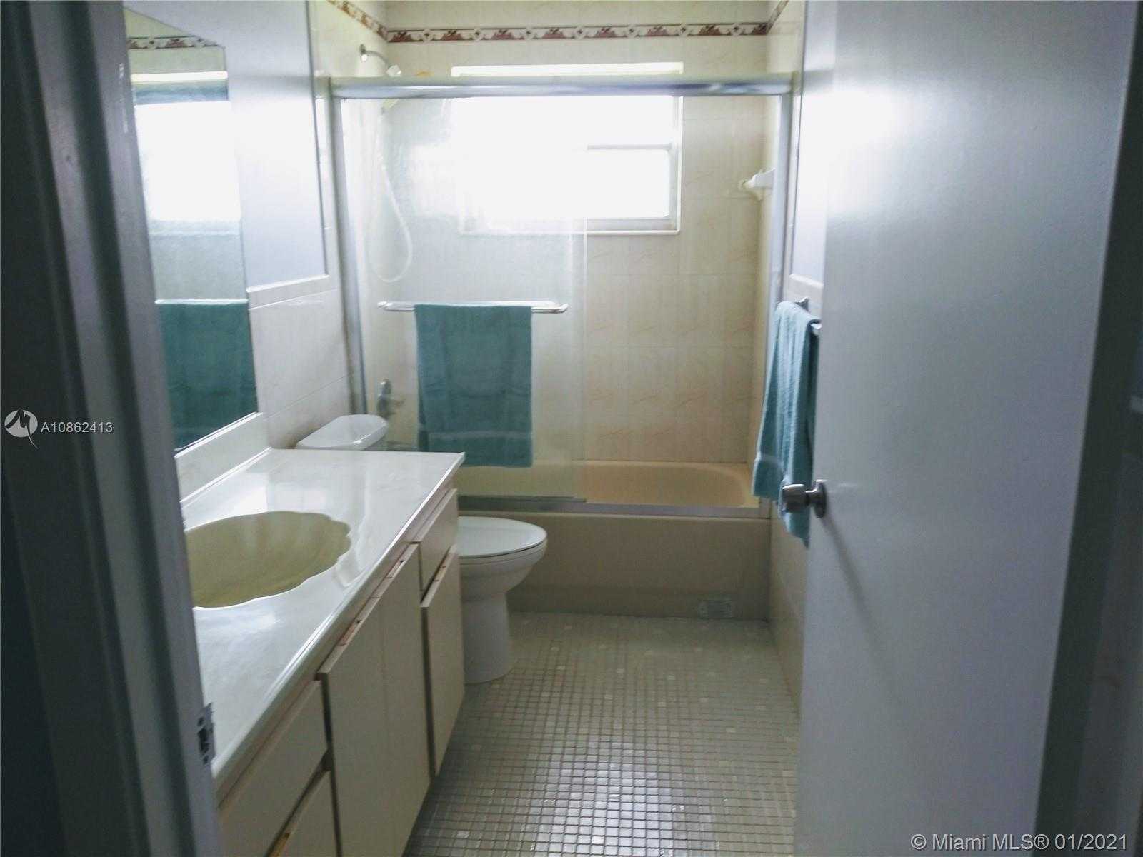 Small Image of 3859 WEST ROWENA, West Palm Beach Number 12