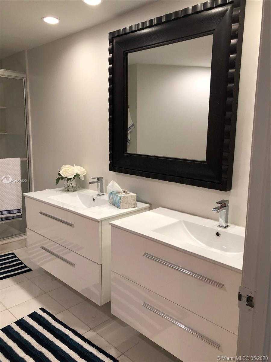 Small Image of 3530 MYSTIC POINTE DR #312, Aventura Number 15