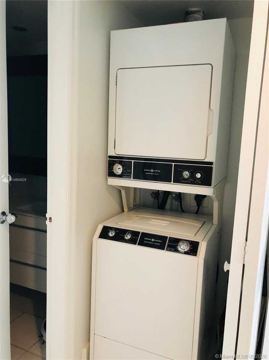 Small Image of 3530 MYSTIC POINTE DR #312, Aventura Number 19