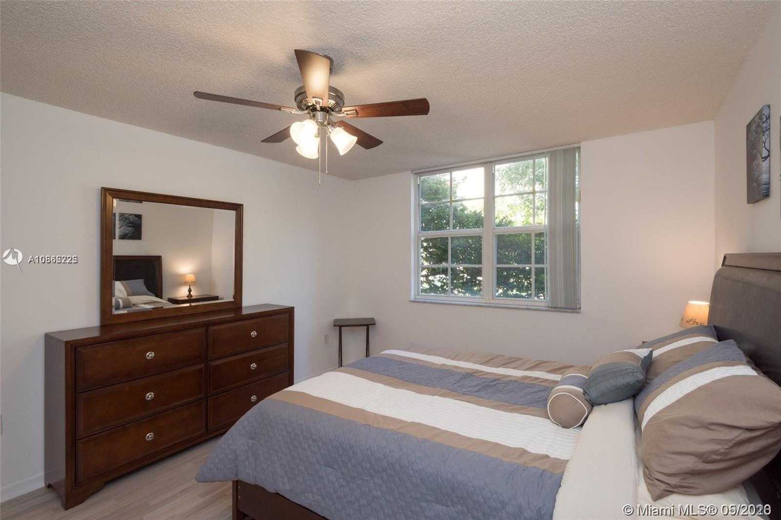 Small Image of 19801 EAST COUNTRY CLUB DR #4206, Aventura Number 16