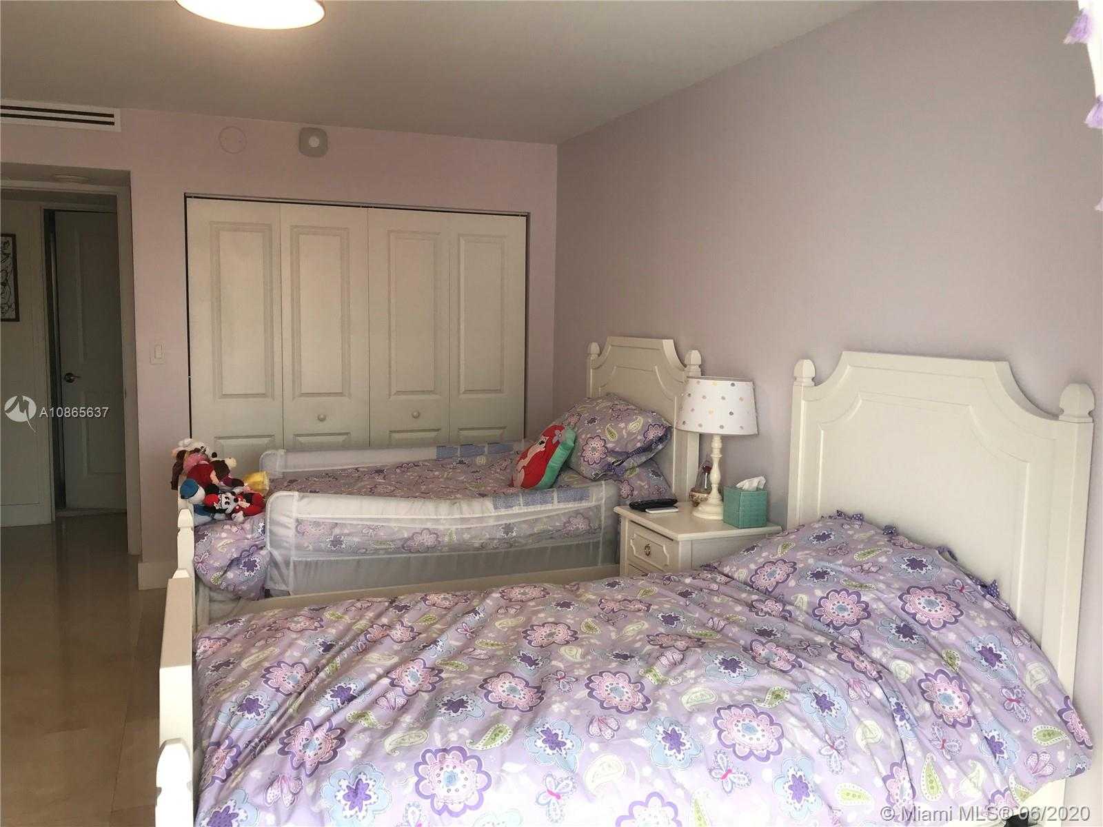 Small Image of 2901 SOUTH BAYSHORE DR #11F, Miami Number 18